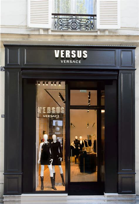 boutique versace homme paris|versace showroom.